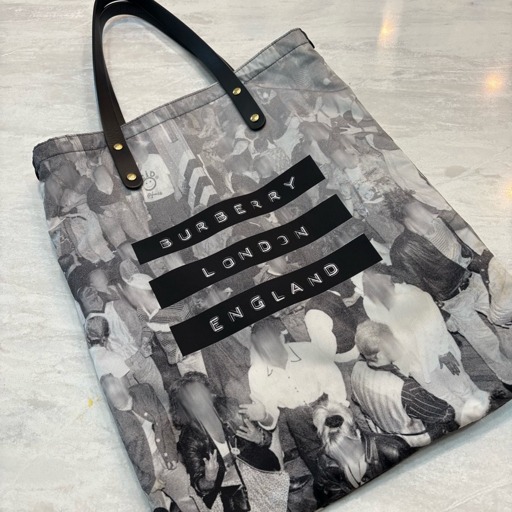 Burberry tote